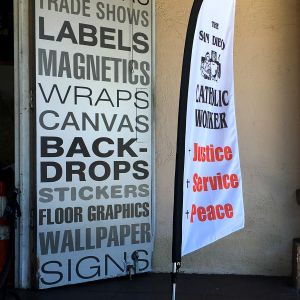 Feather banner